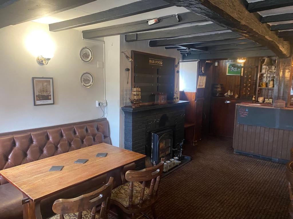 Hotel The Old Royal George Ainderby Steeple Esterno foto