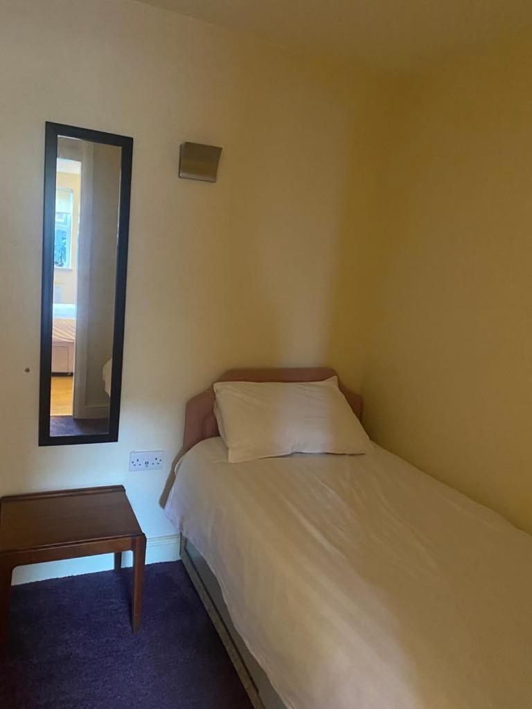 Hotel The Old Royal George Ainderby Steeple Esterno foto